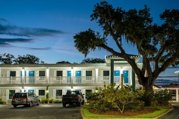 Motel Southern Oaks Inn