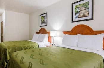 Hotel Quality Inn Near Fort Riley