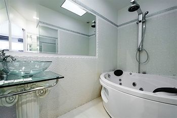 Apartamento Partner Guest House Saksahans'koho
