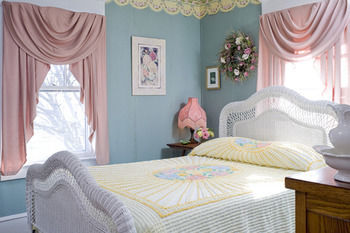 Bed & Breakfast The Bayberry Inn