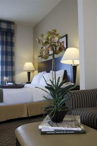 Holiday Inn Express Hotel  Suites Atlanta-emo