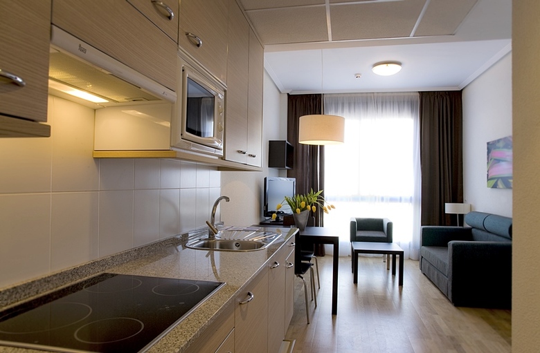 Aparthotel Compostela Suites