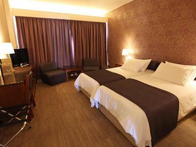Poseidonia Beach Hotel