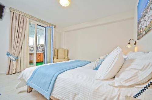Naxos Island Hotel