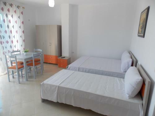 Hostal Guest House Vila Bega