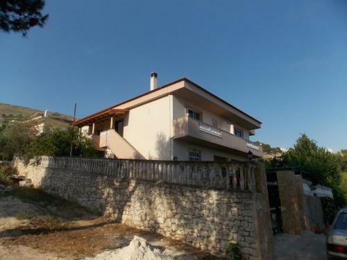 Hostal Guest House Vila Bega