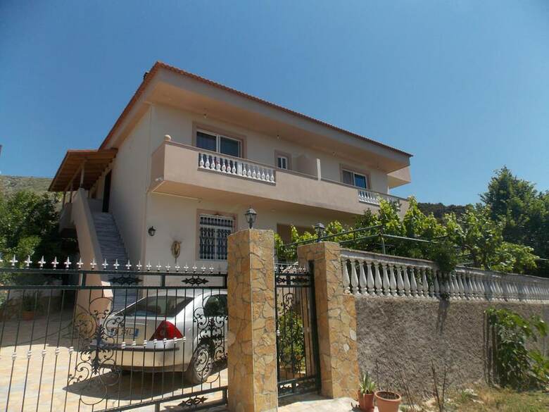 Hostal Guest House Vila Bega
