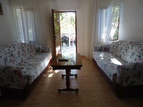 Mustafaraj Apartments Ksamil