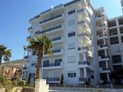 White Residence Apartments