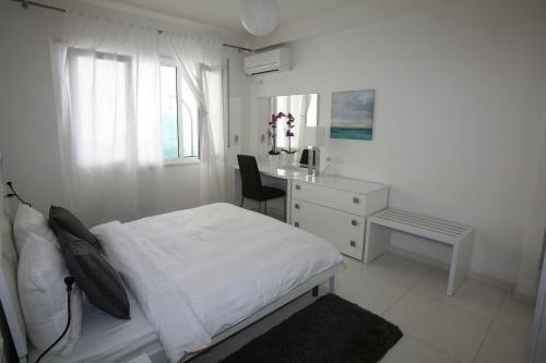 White Residence Apartments
