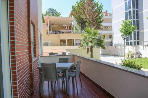 Luxury Apartments Golem