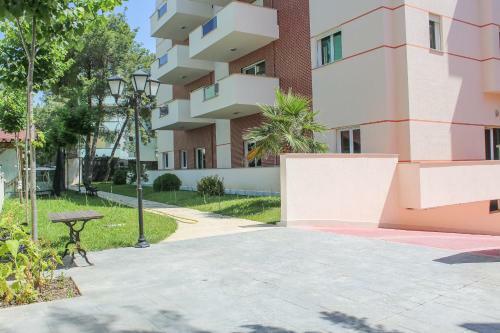 Luxury Apartments Golem