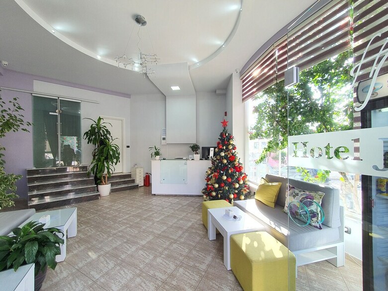 Hotel Joan