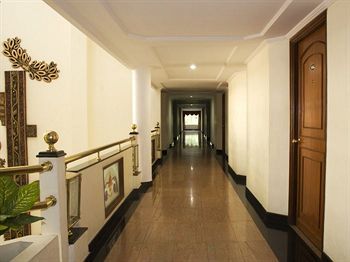 Hotel Sandesh The Prince