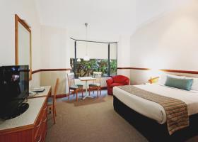 Quality Hotel Airport International