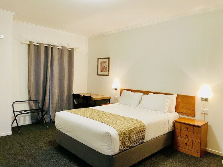 Hotel Quality Inn & Suites The Menzies