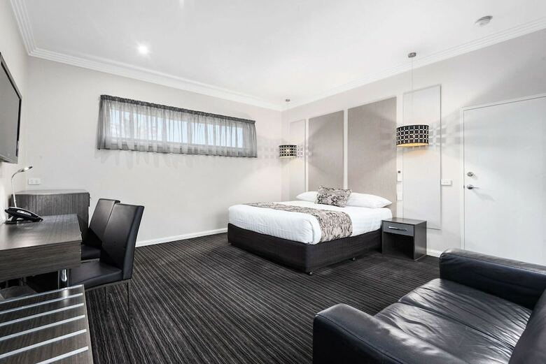 Hotel Comfort Inn Deakin Palms