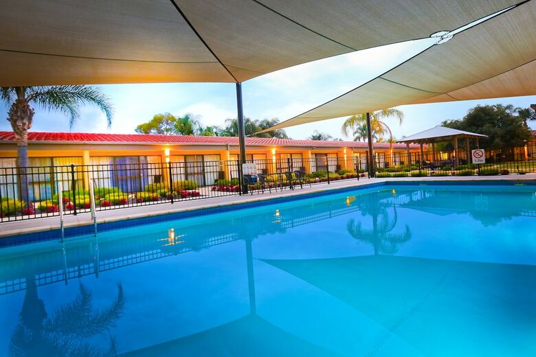 Hotel Comfort Inn Deakin Palms