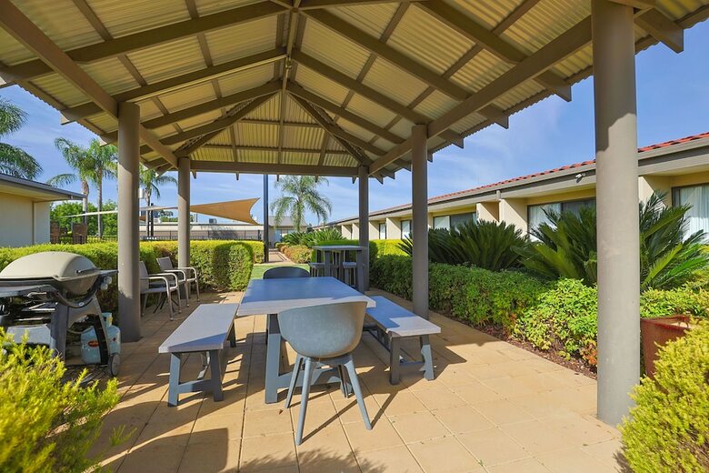 Hotel Comfort Inn Deakin Palms