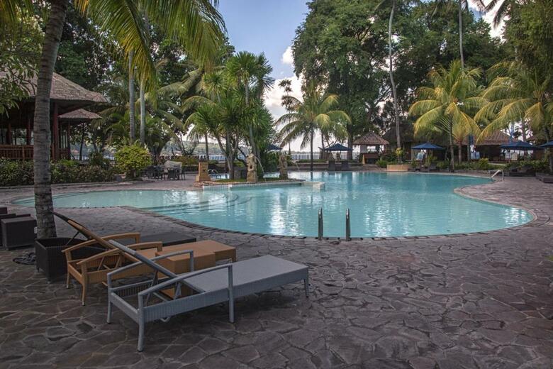 Hotel Merumatta Senggigi Lombok
