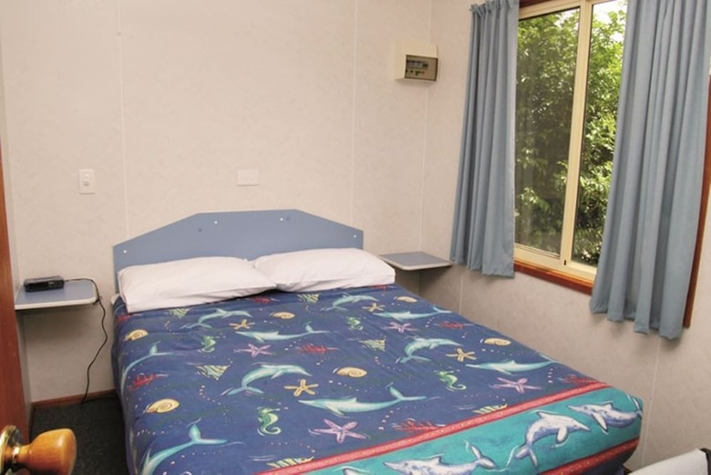 Smugglers Cove Holiday Village