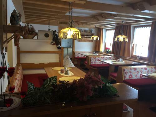 Hostal Landhaus Engadin