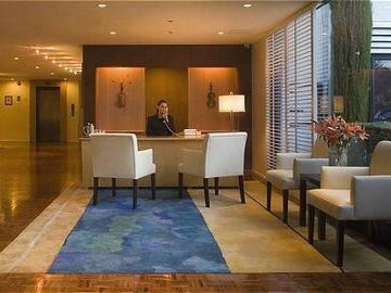 Hotel George (ejc. Premium)