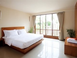 Hotel Nantra De Deluxe