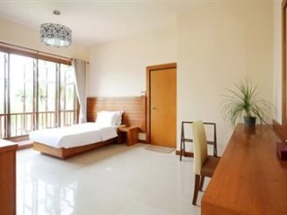 Hotel Nantra De Deluxe