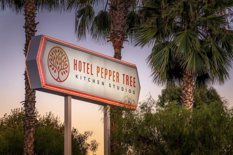 Pepper Tree Hotel