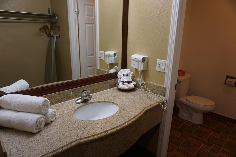 Hotel Hollywood Inn Express North