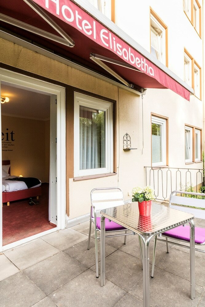 Hostal Hotel Elisabetha Garni