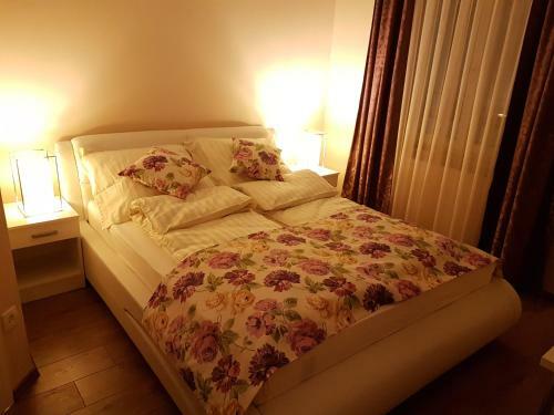 Hostal Promenade Inn