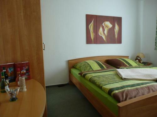 Hostal Pension Am Peeneufer Ug