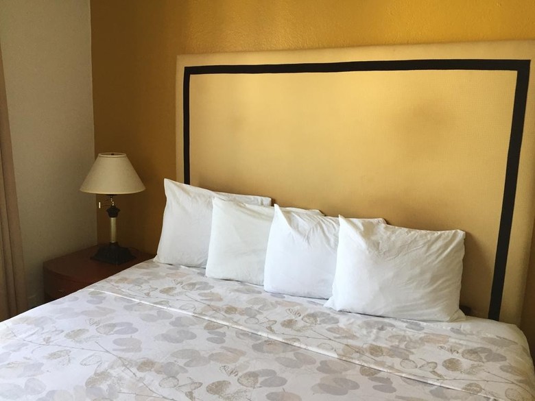 Hotel Americas Best Value Inn & Suites- Soma