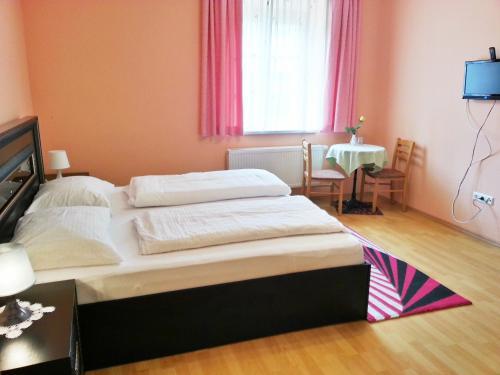 Hostal Pension Weisses Lamm