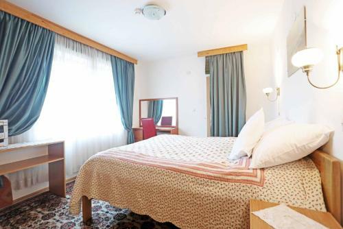 Hostal Villa UNA