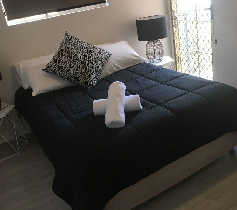 Apartamentos Sea Breeze On Main Beach