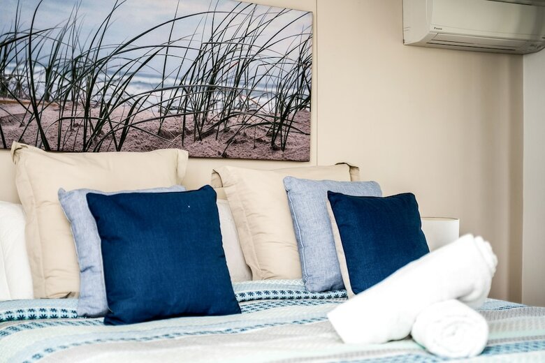 Apartamentos Sea Breeze On Main Beach