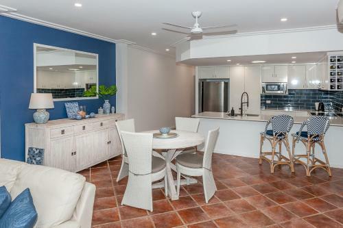 Aparthotel Oasis At Palm Cove