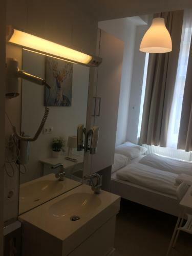 Hostal Ch-vienna City Rooms