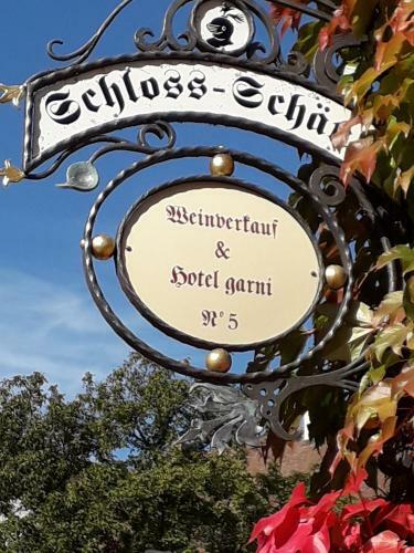 Hostal Hotel Garni Schloss Sch�nke