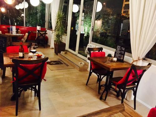 Hotel Le Petit Castel