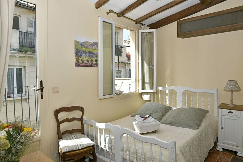 Bed & Breakfast Un Mas En Ville
