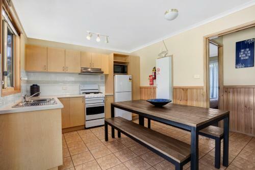 Seven Mile Beach Holiday Park