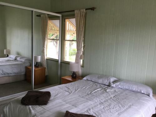 Redcliffe Holiday Let