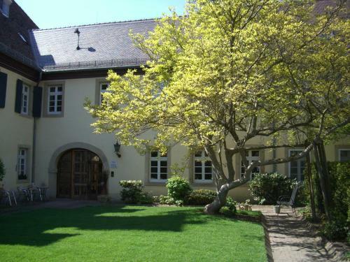 Hotel & Cafe�ritter Von B�hl