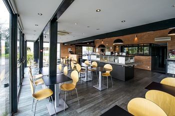 P'tit Dej-hotel Bordeaux-a�roport