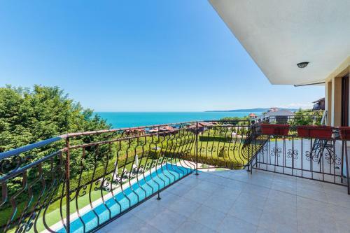 Hotel Via Pontica 123 Guest Apartments