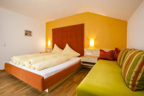 Hostal Pension Alpina Neustift